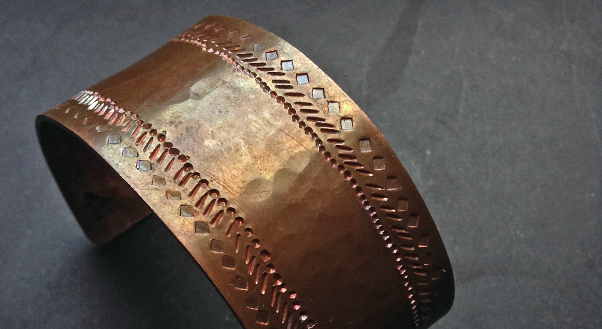 Koperen armband gemaakt door zilversmid La Leipsig.